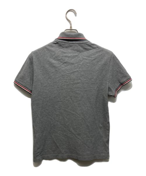 MONCLER（モンクレール）MONCLER (モンクレール) ポロシャツ グレー サイズ:Mの古着・服飾アイテム