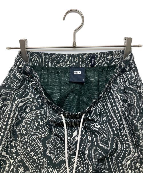 KITH（キス）KITH (キス) ペイズリー柄ハーフパンツ ブラック サイズ:Sの古着・服飾アイテム