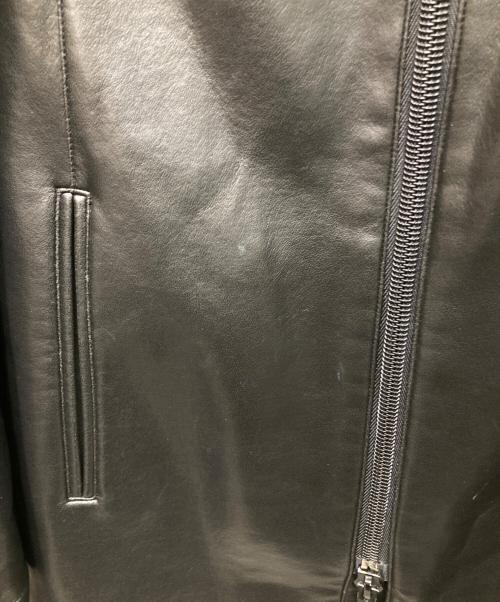 EMPORIO ARMANI（エンポリオ アルマーニ）EMPORIO ARMANI (エンポリオ アルマーニ) レザーライクジップコート ブラック サイズ:54の古着・服飾アイテム