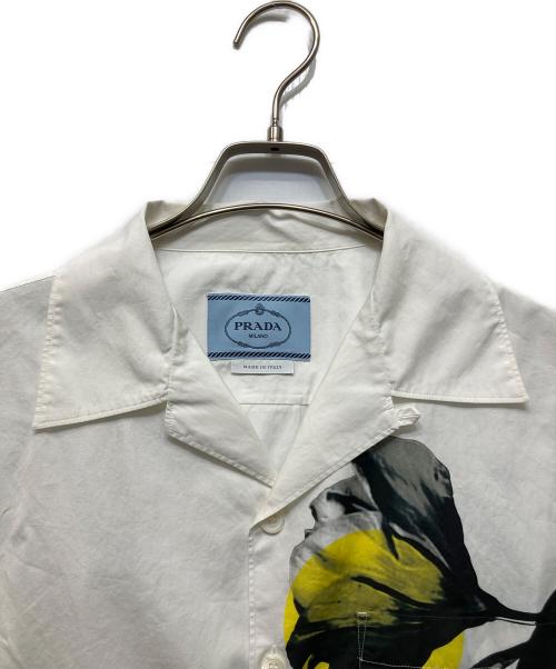 PRADA（プラダ）PRADA (プラダ) フローラルプリントポプリン半袖 シャツ ホワイト サイズ:XLの古着・服飾アイテム