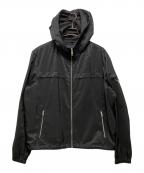 PRADAプラダ）の古着「ナイロンジャケット Triangle Plate Nylon Hood Jacket」｜ブラック