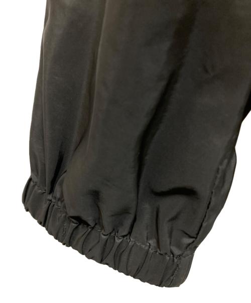 PRADA（プラダ）PRADA (プラダ) ナイロンジャケット Triangle Plate Nylon Hood Jacket ブラック サイズ:58の古着・服飾アイテム