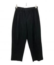 HOMME PLISSE ISSEY MIYAKE（オム プリッセ イッセイ ミヤケ）の古着「ベーシックプリーツパンツ」｜ブラック