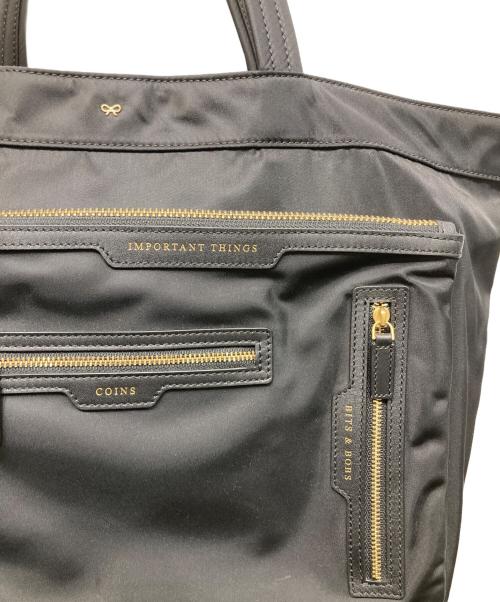 ANYA HINDMARCH（アニヤ・ハインドマーチ）ANYA HINDMARCH (アニヤ・ハインドマーチ) MULTI POCKET TOTE ブラックの古着・服飾アイテム