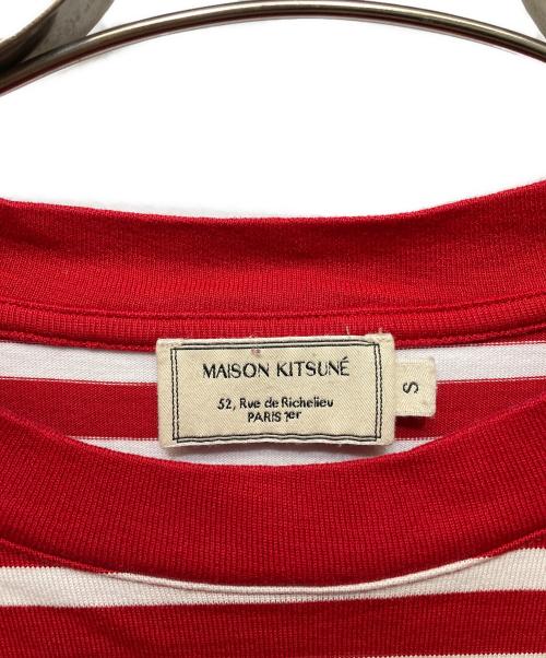 maison kitsune（メゾンキツネ）maison kitsune (メゾンキツネ) TRICOLOR FOX PATCH CLASSIC MARIN TEE-SHIRT レッド サイズ:Sの古着・服飾アイテム
