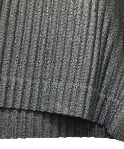 HOMME PLISSE ISSEY MIYAKE（オム プリッセ イッセイ ミヤケ）HOMME PLISSE ISSEY MIYAKE (オム プリッセ イッセイ ミヤケ) プリーツポロシャツ ブラック サイズ:２の古着・服飾アイテム