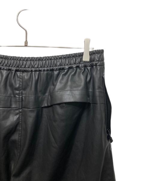 DAIWA PIER39（ダイワ ピア39）DAIWA PIER39 (ダイワ ピア39) TECH SYNTHETIC SKIN WINDBREAKER PANTS ブラック サイズ:Lの古着・服飾アイテム