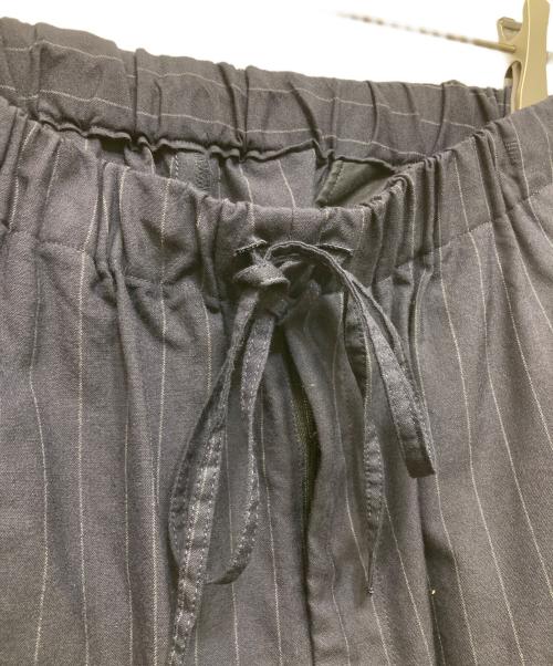 MARKA（マーカ）MARKA (マーカ) TUMBLED WOOL TROPICAL COCOON WIDE EASY PANTS ブラック サイズ:2の古着・服飾アイテム