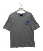 LARDINIラルディーニ）の古着「ロゴ刺繍 ブートニエール柄 ポケットTシャツ　JXLT02」｜グレー