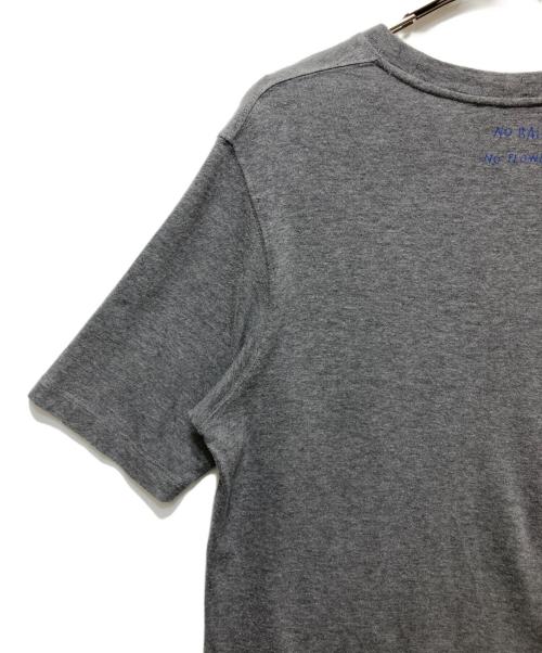 LARDINI（ラルディーニ）LARDINI (ラルディーニ) ロゴ刺繍 ブートニエール柄 ポケットTシャツ　JXLT02 グレー サイズ:Mの古着・服飾アイテム