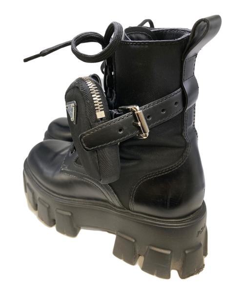 PRADA（プラダ）PRADA (プラダ) モノリスポーチ付 ブラッシュドレザー×RE-NYLON ブーツ / 255 ブラック サイズ:35 1/2の古着・服飾アイテム
