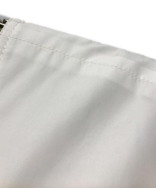 OHGA（オオガ）OHGA (オオガ) EMPIRE TOPS ホワイト サイズ:F 未使用品の古着・服飾アイテム