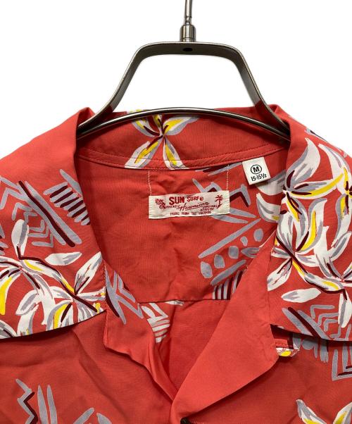 Sun Surf（サンサーフ）Sun Surf (サンサーフ) アロハシャツ レッド サイズ:Mの古着・服飾アイテム