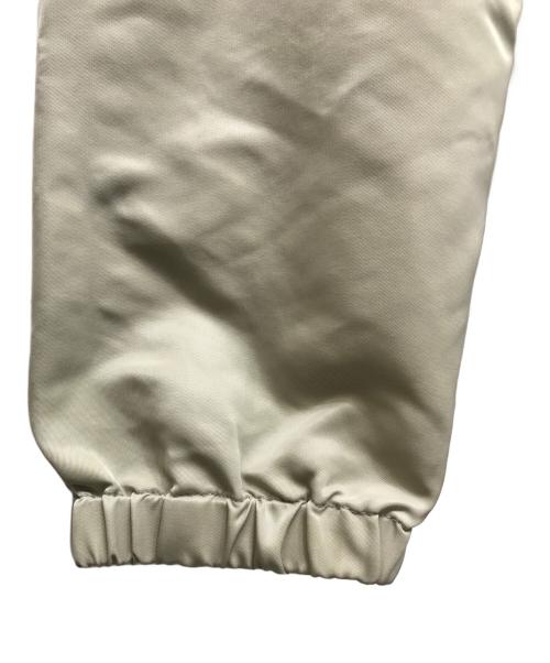 KITSUNE（キツネ）KITSUNE (キツネ) NBA (エヌビーエー) コーチジャケット ベージュ サイズ:Lの古着・服飾アイテム