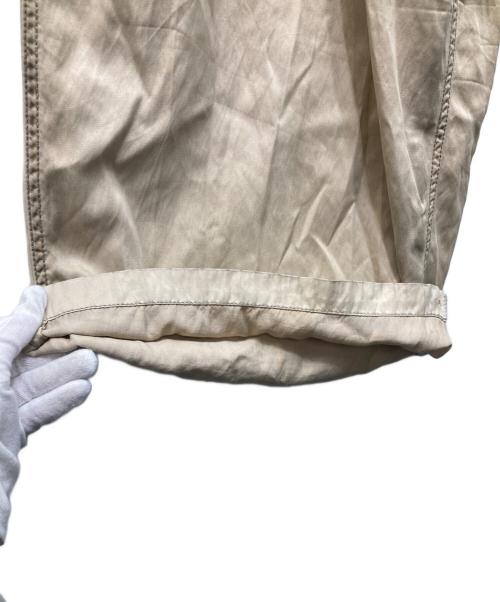 Maison MIHARA YASUHIRO（メゾン ミハラ ヤスヒロ）Maison MIHARA YASUHIRO (メゾン ミハラ ヤスヒロ) サテンカーゴパンツ ベージュ サイズ:38の古着・服飾アイテム