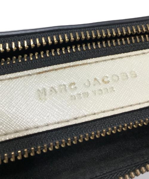 MARC JACOBS（マークジェイコブス）MARC JACOBS (マークジェイコブス) スナップショット ブラウンの古着・服飾アイテム