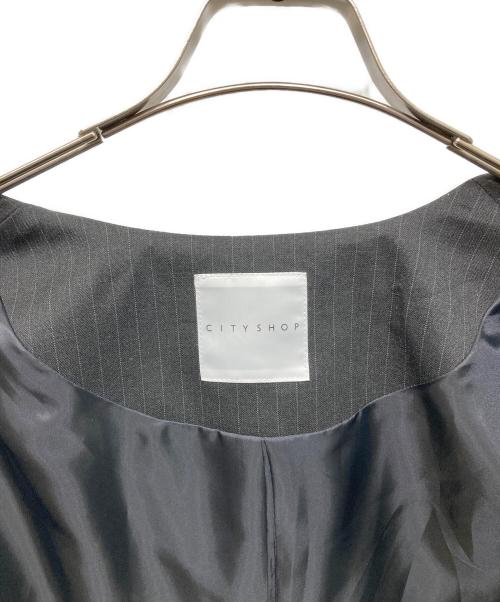 CITYSHOP（シティショップ）CITYSHOP (シティショップ) SHORT NO COLLAR ジャケット グレー サイズ:38 未使用品の古着・服飾アイテム