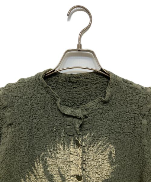 me ISSEY MIYAKE（ミーイッセイ ミヤケ）me ISSEY MIYAKE (ミーイッセイ ミヤケ) シワ加工カーディガン グリーン サイズ:FREEの古着・服飾アイテム