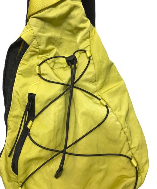 C.P COMPANY（シーピーカンパニー）C.P COMPANY (シーピーカンパニー) NYLON B CROSSBODY BACKPACK イエローの古着・服飾アイテム