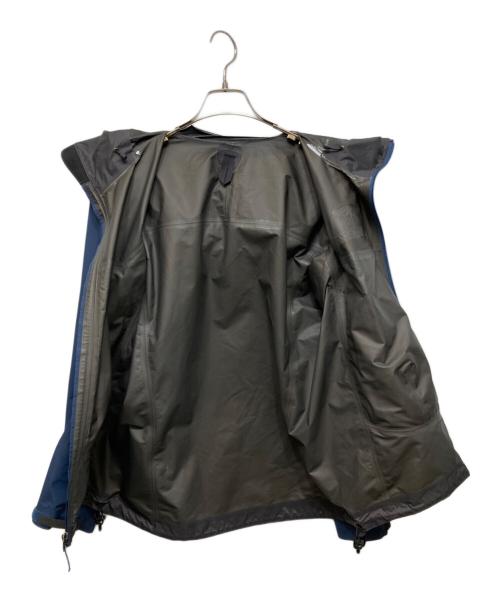 ARC'TERYX（アークテリクス）ARC'TERYX (アークテリクス) BETA SL JACKET ネイビー サイズ:Sの古着・服飾アイテム
