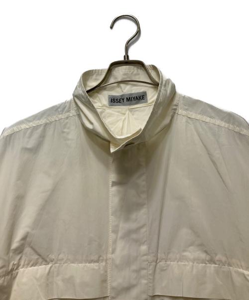 ISSEY MIYAKE（イッセイミヤケ）ISSEY MIYAKE (イッセイミヤケ) Crumpled U ジャケット ベージュ サイズ:4の古着・服飾アイテム