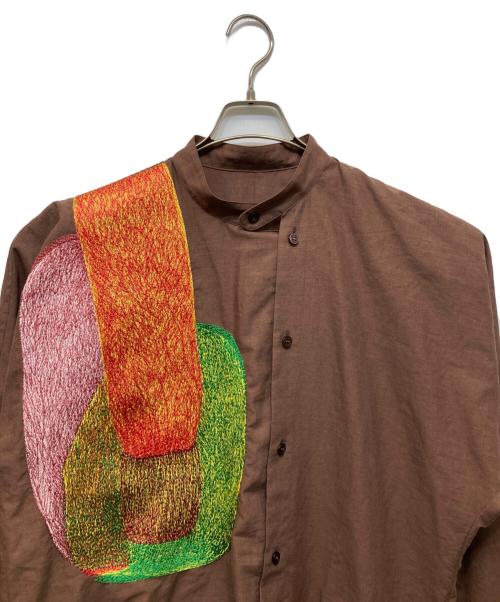 HOMME PLISSE ISSEY MIYAKE（オム プリッセ イッセイ ミヤケ）HOMME PLISSE ISSEY MIYAKE (オム プリッセ イッセイ ミヤケ) RB STYLO-BILLE EMBROIDERY SHIRT ブラウン サイズ:3の古着・服飾アイテム