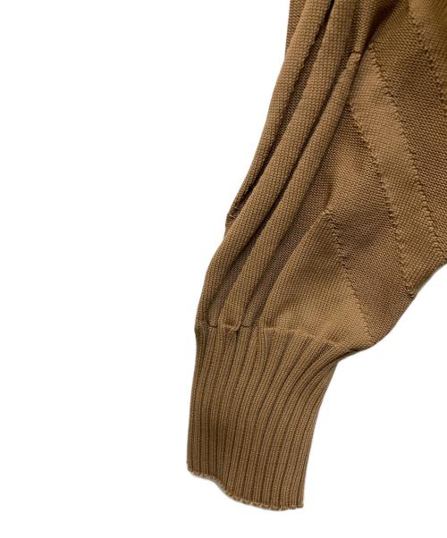 A-POC ABLE ISSEY MIYAKE（エイポック エイブル イッセイ ミヤケ）A-POC ABLE ISSEY MIYAKE (エイポック エイブル イッセイ ミヤケ) プルオーバーニット ブラウン サイズ:1の古着・服飾アイテム