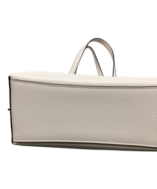 COACH（コーチ）COACH (コーチ) モリー トート 25 ホワイトの古着・服飾アイテム