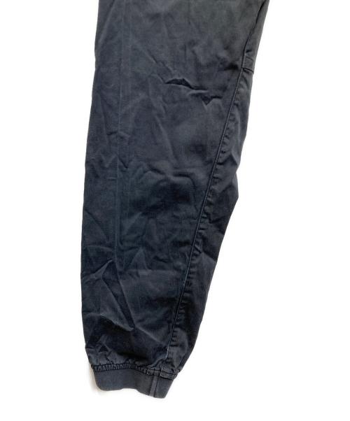 STONE ISLAND（ストーンアイランド）STONE ISLAND (ストーンアイランド) ガーメントダイコットンウールストレッチサテンシャーリングテーパードリブカーゴパンツ ブラック サイズ:31の古着・服飾アイテム