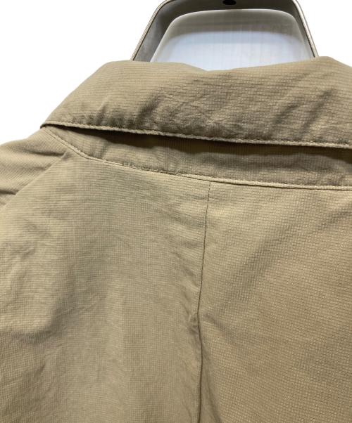 NANGA（ナンガ）NANGA (ナンガ) エアークロスコンフィー テーラード ベージュ サイズ:Lの古着・服飾アイテム