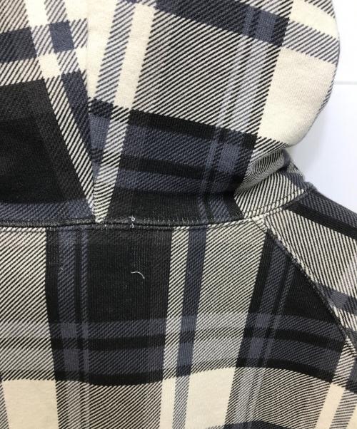 BAPE BY A BATHING APE（ベイプバイアベイシングエイプ）BAPE BY A BATHING APE (ベイプバイアベイシングエイプ) 00’Ｓチェックパーカー ネイビー サイズ:Sの古着・服飾アイテム