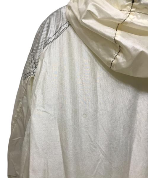 and wander（アンドワンダー）and wander (アンドワンダー) Barbour (バブアー) SHINY WIND HOODIE ベージュ サイズ:4の古着・服飾アイテム