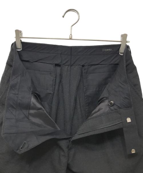 COMOLI（コモリ）COMOLI (コモリ) ウール 2タックパンツ ブラック サイズ:2の古着・服飾アイテム