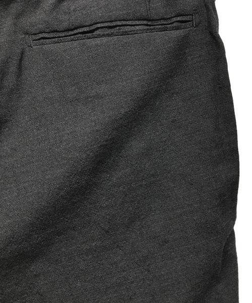 COMOLI（コモリ）COMOLI (コモリ) ウール 2タックパンツ ブラック サイズ:2の古着・服飾アイテム