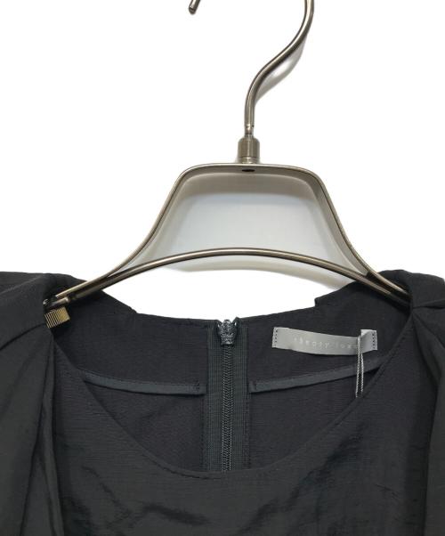 theory luxe（セオリーリュクス）theory luxe (セオリーリュクス) ブラウスワンピース ブラック サイズ:S 未使用品の古着・服飾アイテム