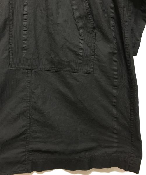 A-POC ABLE ISSEY MIYAKE（エイポック エイブル イッセイ ミヤケ）A-POC ABLE ISSEY MIYAKE (エイポック エイブル イッセイ ミヤケ) “TYPE-U 002” ステンカラーコート ブラック サイズ:3の古着・服飾アイテム