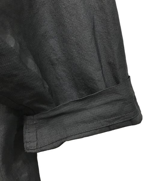 A-POC ABLE ISSEY MIYAKE（エイポック エイブル イッセイ ミヤケ）A-POC ABLE ISSEY MIYAKE (エイポック エイブル イッセイ ミヤケ) “TYPE-U 002” ステンカラーコート ブラック サイズ:3の古着・服飾アイテム