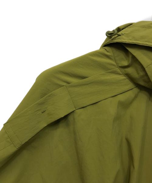 HOMME PLISSE ISSEY MIYAKE（オム プリッセ イッセイ ミヤケ）HOMME PLISSE ISSEY MIYAKE (オム プリッセ イッセイ ミヤケ) FLIP COAT グリーン サイズ:3の古着・服飾アイテム