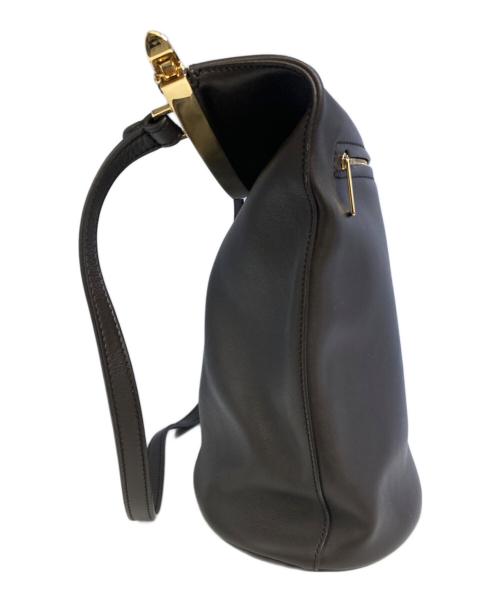 TOD'S（トッズ）TOD'S (トッズ) マゼンタレザーバケットバッグスモール ブラウンの古着・服飾アイテム