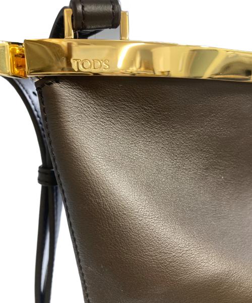 TOD'S（トッズ）TOD'S (トッズ) マゼンタレザーバケットバッグスモール ブラウンの古着・服飾アイテム