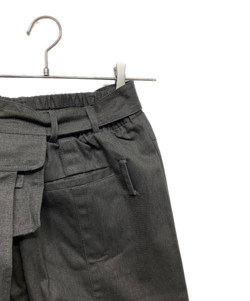 VIAVANDA（ヴィアヴァンダ）VIAVANDA (ヴィアヴァンダ) BELT BAG 2WAY LONG SKIRT グレー サイズ:FREE 未使用品の古着・服飾アイテム