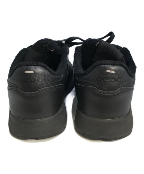 Maison Margiela（メゾンマルジェラ）Maison Margiela (メゾンマルジェラ) REEBOK (リーボック) CLASSIC LEATHER TABI SHOES ブラック サイズ:24.5cmの古着・服飾アイテム
