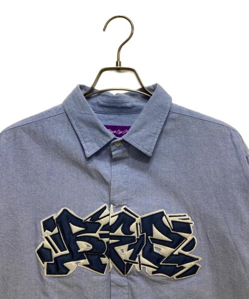BlackEyePatch（ブラックアイパッチ）BlackEyePatch (ブラックアイパッチ) Patched Oxford Shirt ブルー サイズ:XLの古着・服飾アイテム