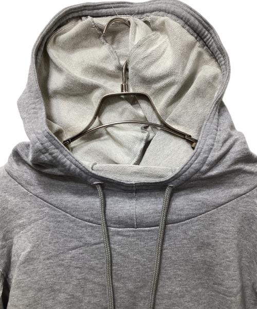 RUSKA VAUNI（ルスカヴァウニ）RUSKA VAUNI (ルスカヴァウニ) クロップドパーカー グレー サイズ:Fの古着・服飾アイテム