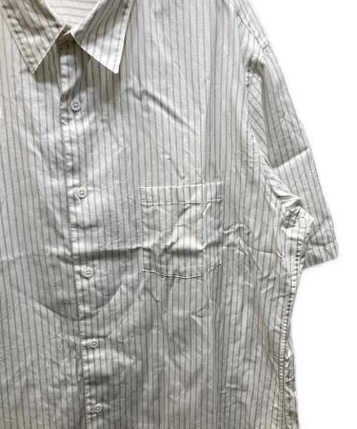 Yohji Yamamoto COSTUME D'HOMME（ヨウジヤマモトコスチュームドオム）Yohji Yamamoto COSTUME D'HOMME (ヨウジヤマモトコスチュームドオム) ストライプ半袖シャツ ホワイト サイズ:４の古着・服飾アイテム