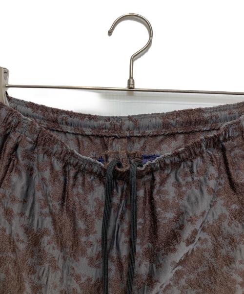 Needles（ニードルズ）Needles (ニードルズ) TRACK PANT - POLY JQ(ジャガード ブーツカット トラックパンツ） J0143 ブラウン サイズ:2の古着・服飾アイテム