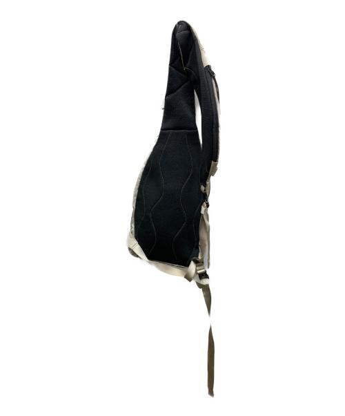 C.P COMPANY（シーピーカンパニー）C.P COMPANY (シーピーカンパニー) NYLON B CROSSBODY BACKPACK ベージュの古着・服飾アイテム