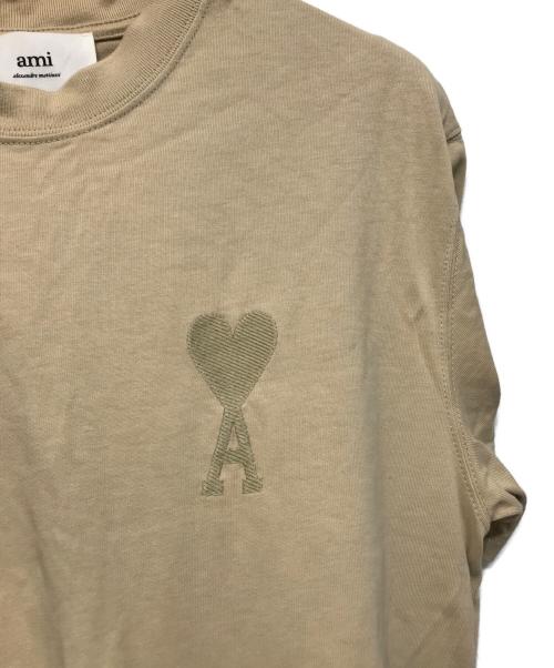 AMI Alexandre Mattiussi（アミアレクサンドルマテュッシ）AMI Alexandre Mattiussi (アミアレクサンドルマテュッシ) ハート刺繍ｔシャツ ベージュ サイズ:XSの古着・服飾アイテム