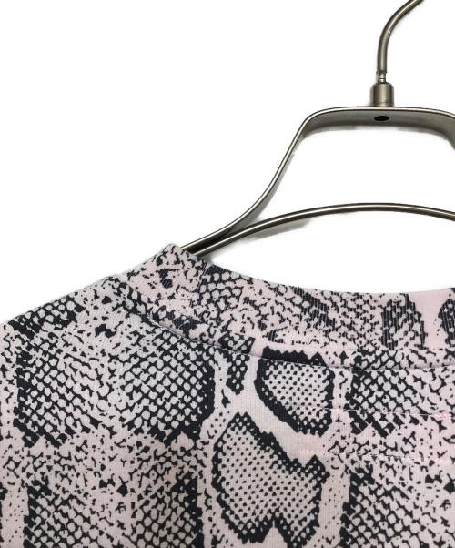 SUPREME（シュプリーム）Supreme (シュプリーム) パイソンスモールロゴTEE ピンク サイズ:Mの古着・服飾アイテム