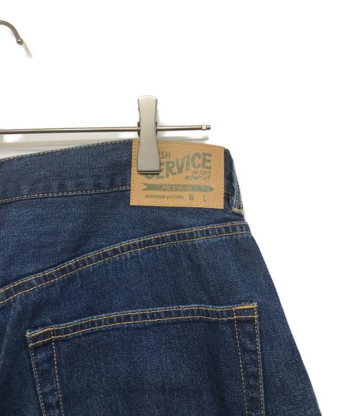 FreshService（フレッシュサービス）FreshService (フレッシュサービス) CORPORATE DENIM FIVE POCKET PANTS インディゴ サイズ:Lの古着・服飾アイテム